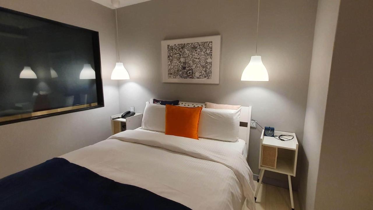 Yomi Hotel - Shuanglian Mrt Tajpej Zewnętrze zdjęcie